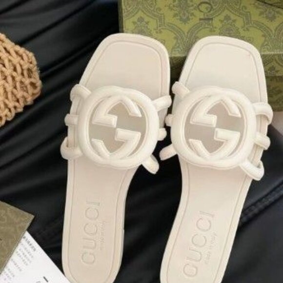 Gucci Women’s Interlocking G Slide Sandals - Picture 2 of 6